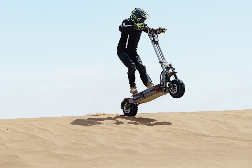 TROTTINETTE ELECTRIQUE LANGFEITE H2 DUAL 72V 40Ah